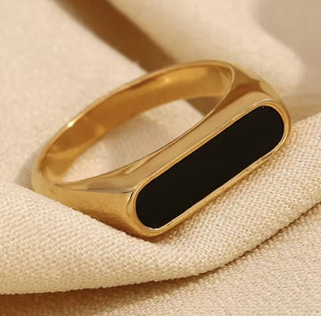 Luxury Lumina Shell Ring | Elegant Pearl-Inspired Statement Ring